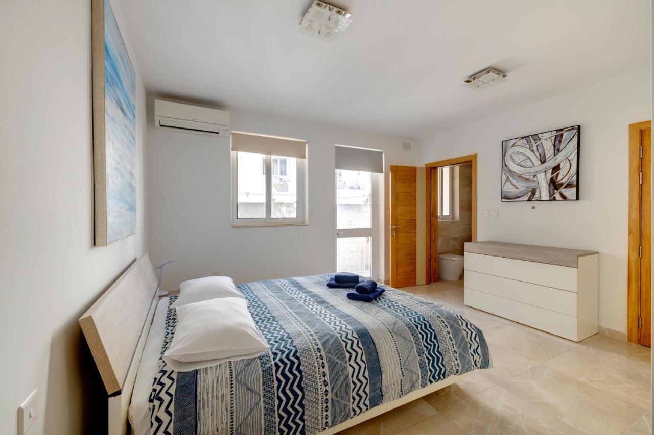 Marvellous 3Br Apartment In Central St Julians Saint Julian's ภายนอก รูปภาพ