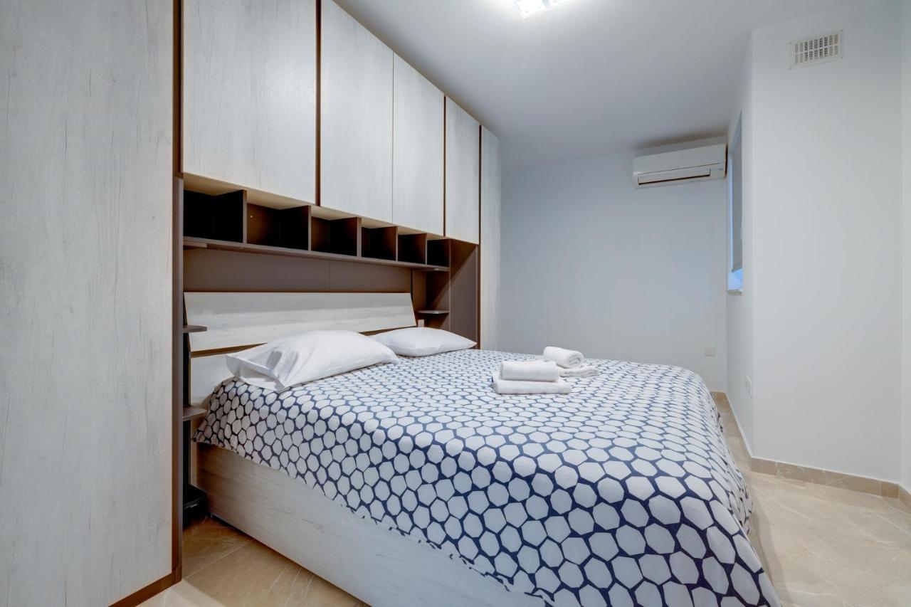 Marvellous 3Br Apartment In Central St Julians Saint Julian's ภายนอก รูปภาพ